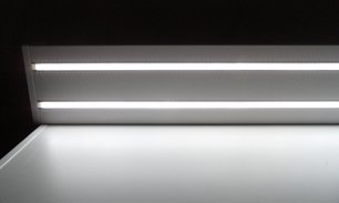 Šatníky a skrine LED svetlená rampa detail